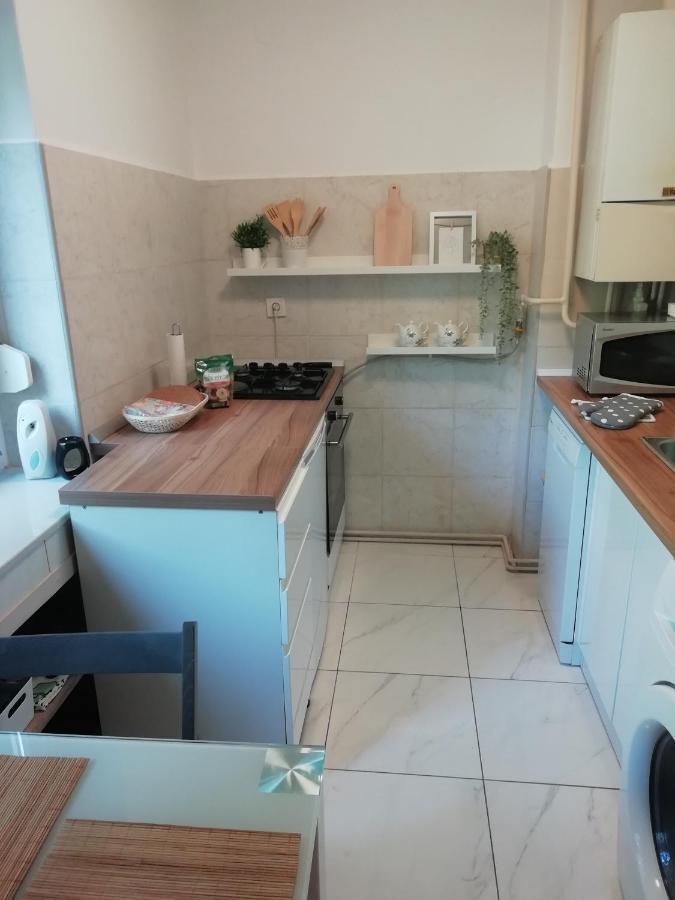 Sarmantni Apartman Malecka Zagreb Luaran gambar